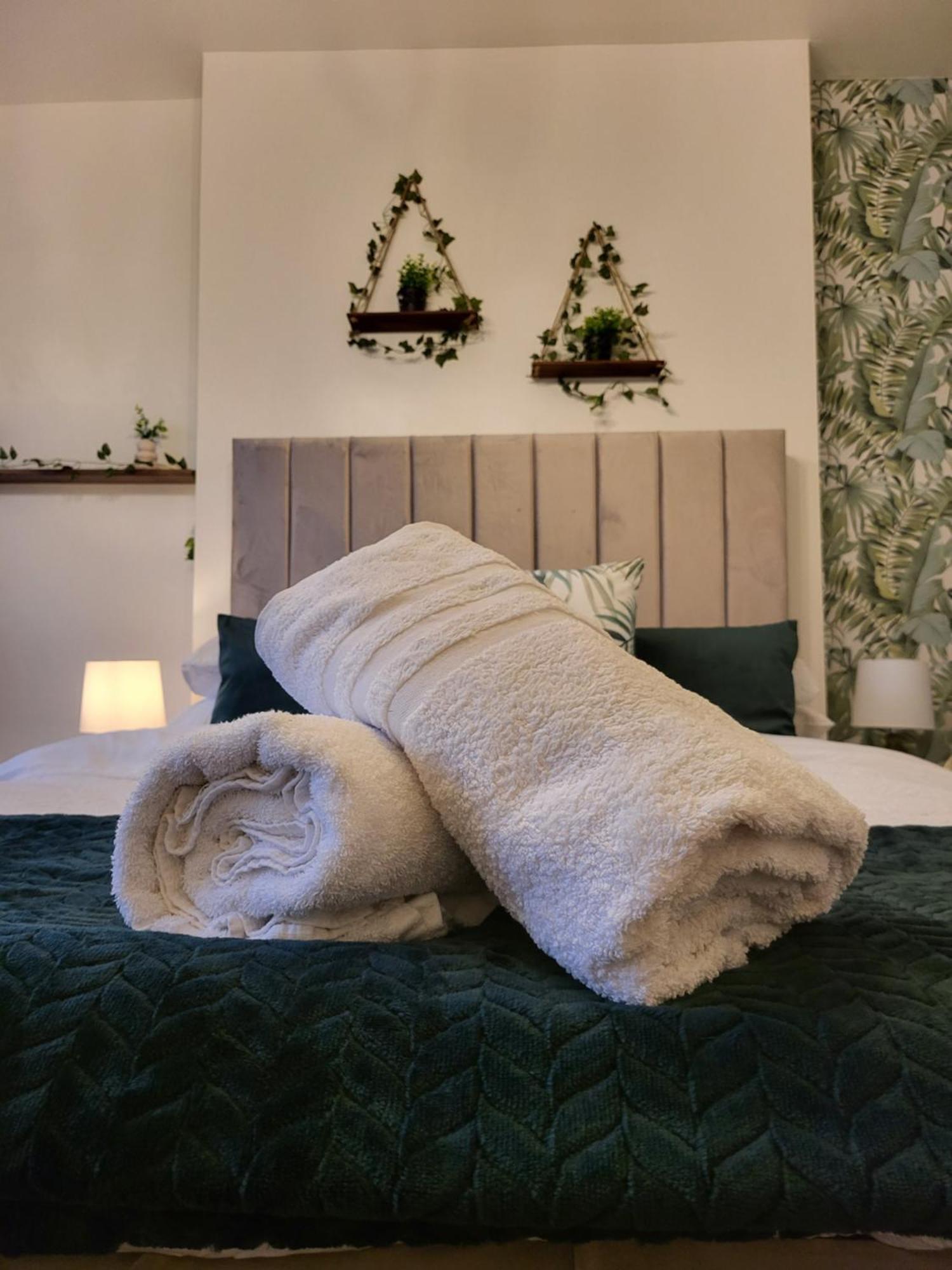 Country Style Modern Self Catering 3 Bedroom Bungalow In Blackpool Exteriör bild